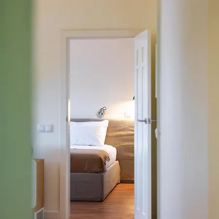 Three House Ξενοδοχείο