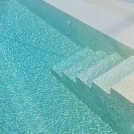 Hotell Three House 4*